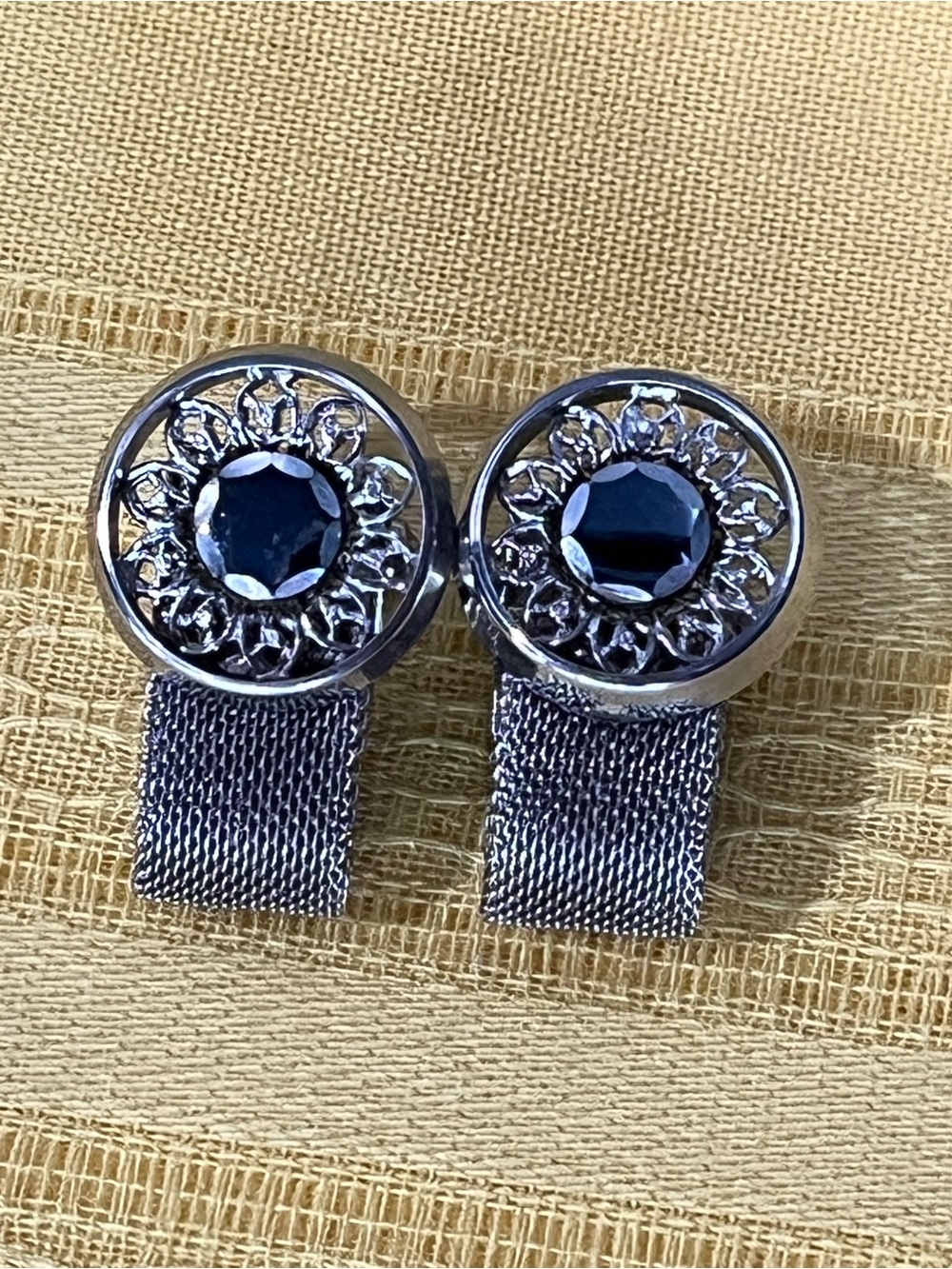 Vintage 1960s Mid-Century Filigree Mesh Wrap Cufflinks
